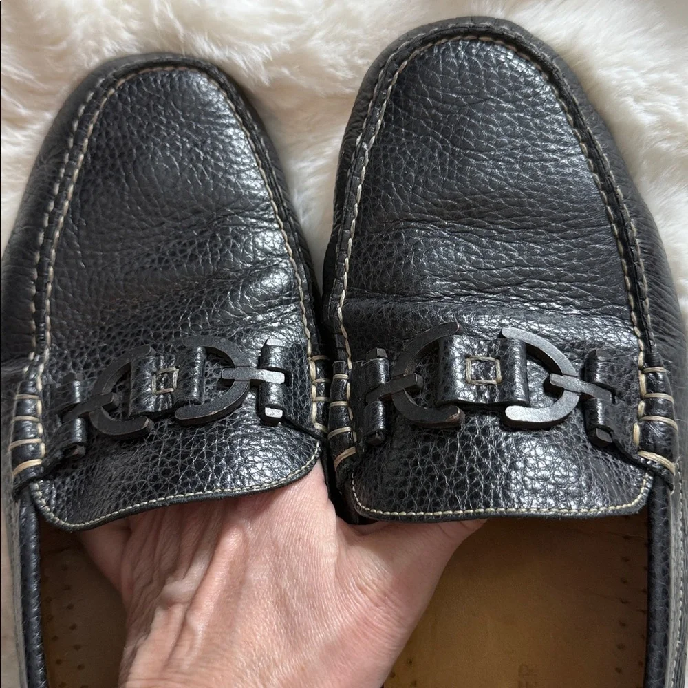 Donald J. Pliner elegant black